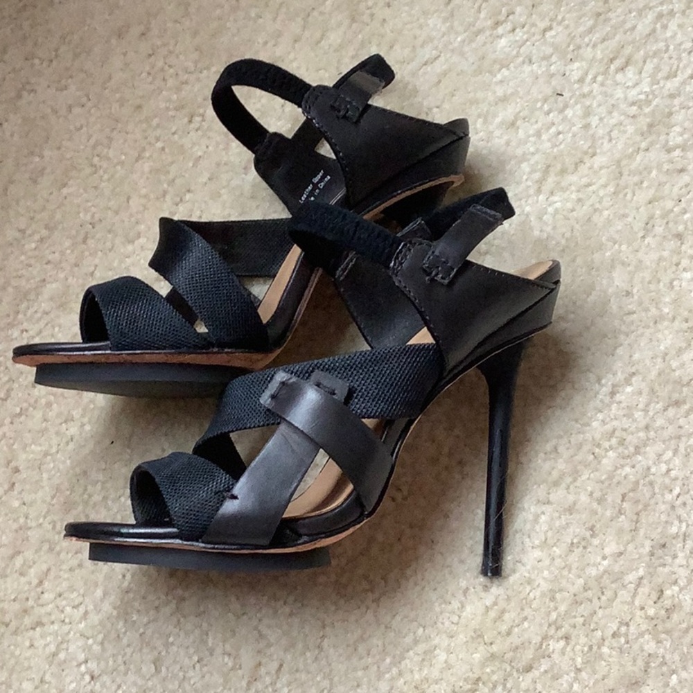 L.A.M.B. by Gwen Stefani Strappy Black Stiletto heels size 8.5